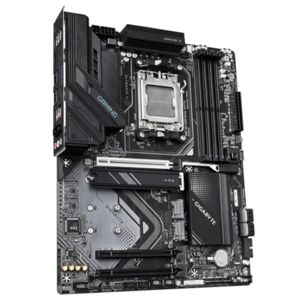 Материнская плата Gigabyte X870 GAMING WIFI6 (AM5, AMD X870, ATX, 4xDDR5 5200 МГц, 4xSATA, 3xM.2, 3хPCI-E x16, HDM, Wi-Fi, Bluetooth)